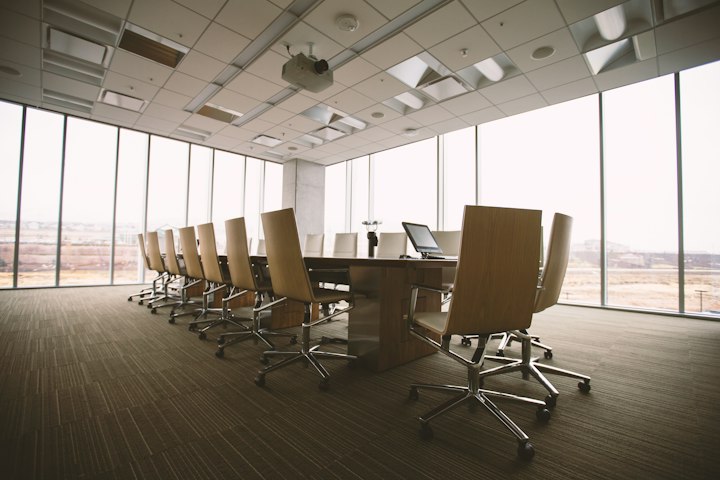 Illustrative clean workplace for Harrogate office cleaning enquiries