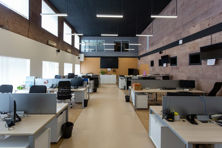 Illustrative clean workplace for Roundhay office cleaning enquiries
